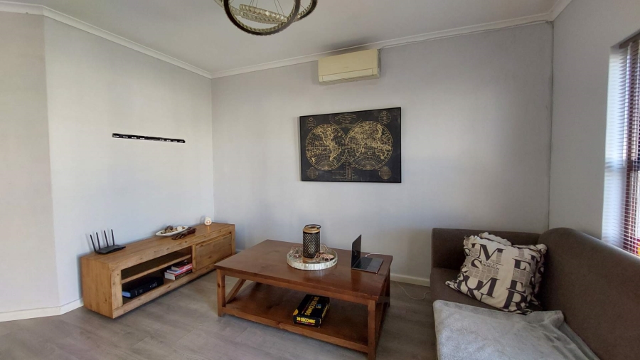 2 Bedroom Property for Sale in Victoria Park Western Cape